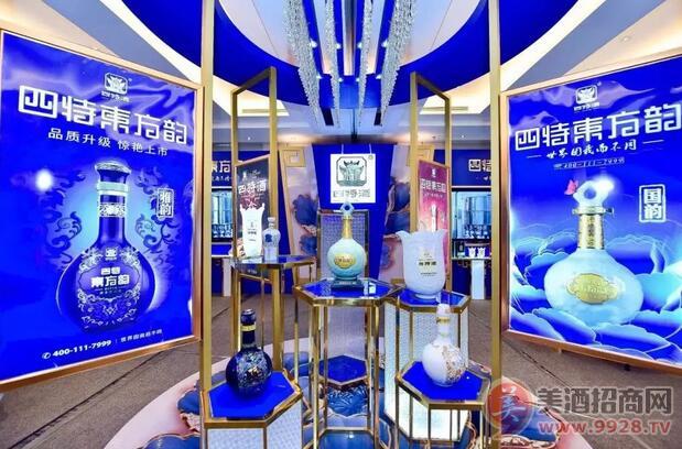四特东方韵52度，品味与价值的完美结合——价格探析