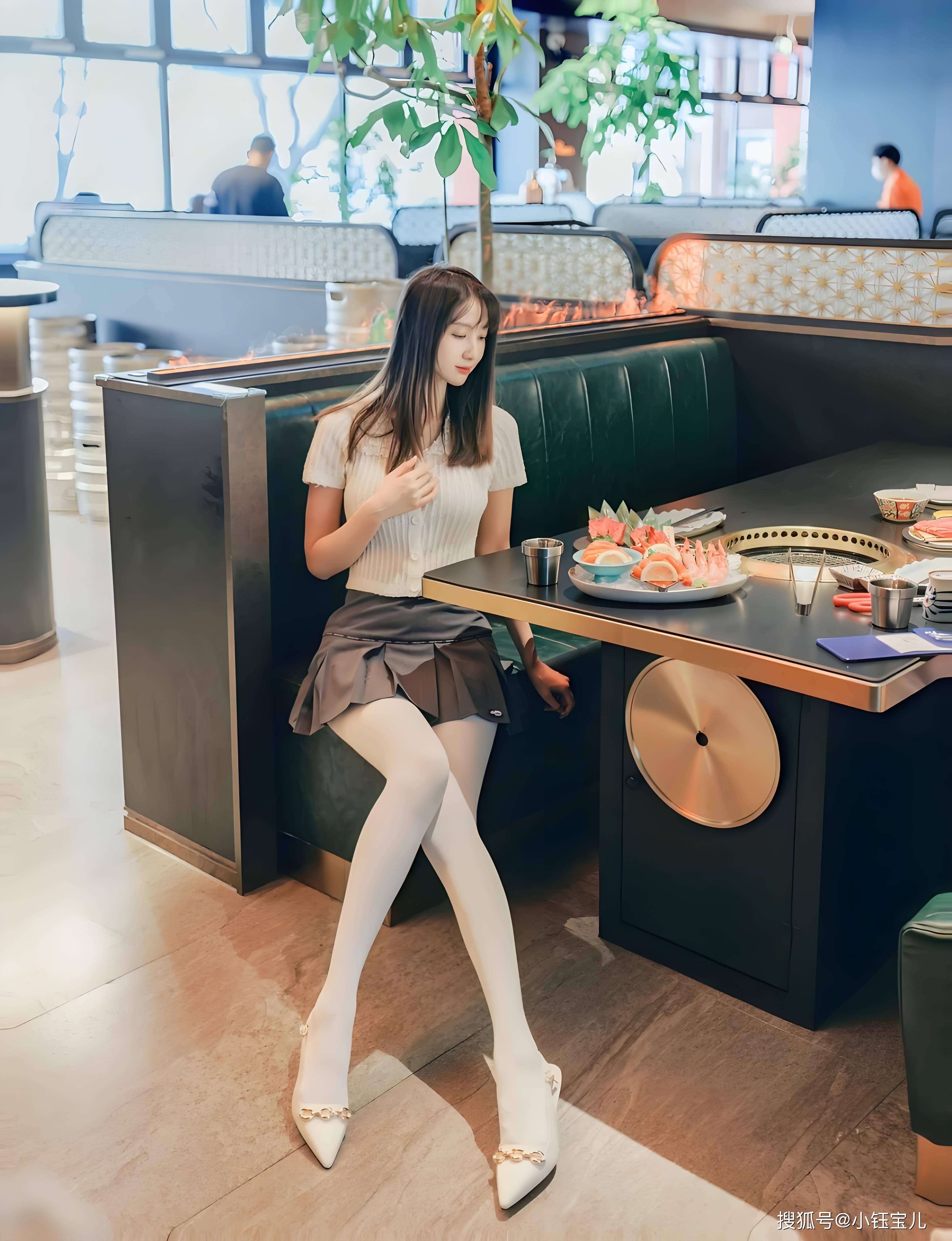 丝袜制服与影院的独特魅力